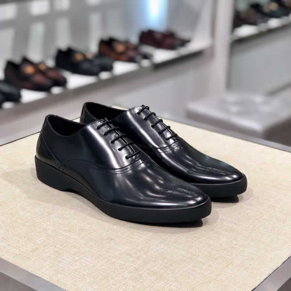 2020 New Men Dress Shoes Prada Leather Oxford Shoes Lace Up Business Work Party Mens Flats